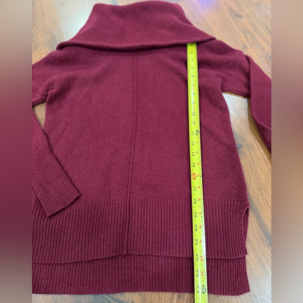 Cyrus women's 100% cashmere cowlneck sweater Sz Small Burgundy color - Picture 2 of 6